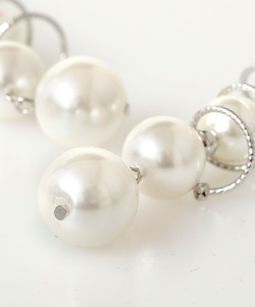 PourVous（プールヴー）の「ツイストバー&パール イヤリング 結婚式 同窓会 オケージョン お呼ばれ （イヤリング・レディース・シルバー/ゴールド・FREE）」の7枚目の写真