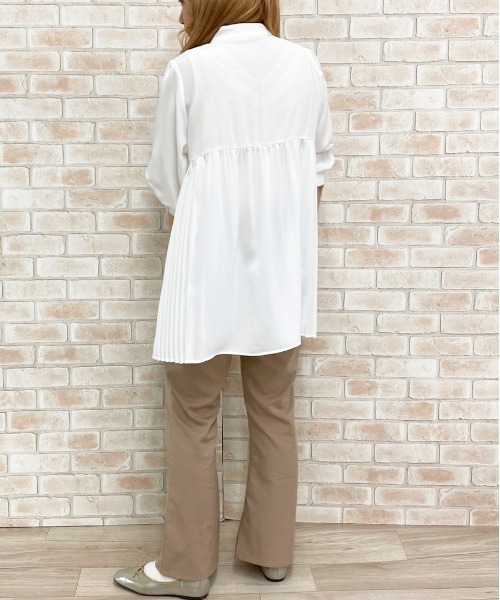 apres jour（アプレジュール）の「サイドプリーツブラウス【ZOZOTOWN限定アイテム】（シャツ/ブラウス・レディース・オフホワイト/サックスブルー/ラベンダー・フリー）」の8枚目の写真