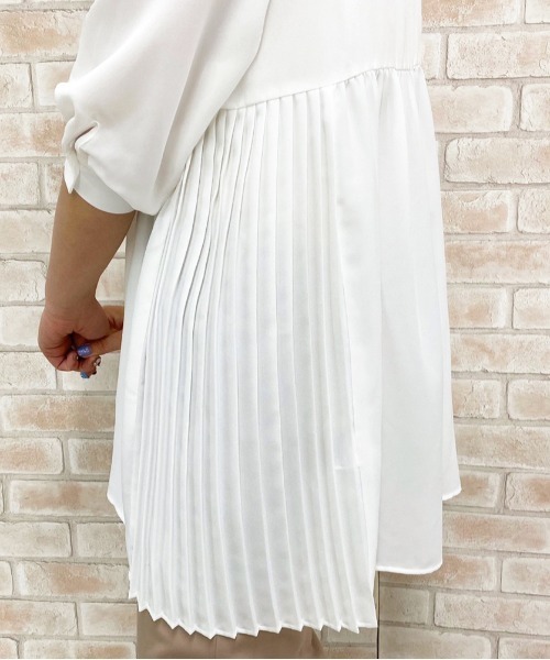 apres jour（アプレジュール）の「サイドプリーツブラウス【ZOZOTOWN限定アイテム】（シャツ/ブラウス・レディース・オフホワイト/サックスブルー/ラベンダー・フリー）」の11枚目の写真