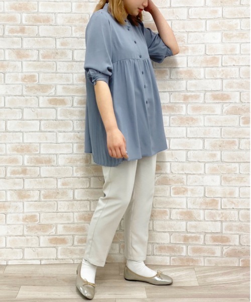 apres jour（アプレジュール）の「サイドプリーツブラウス【ZOZOTOWN限定アイテム】（シャツ/ブラウス・レディース・オフホワイト/サックスブルー/ラベンダー・フリー）」の17枚目の写真