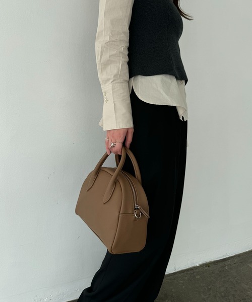 EFOLE(エフォル)の「【ZOZO限定】Mini boston shoulder bag / ミニボストン ショルダー バッグ(ボストンバッグ・レディース・ブラック/キャメル/ブラウン/グレー/ベージュ/オフホワイト・FREE)」の9枚目の写真