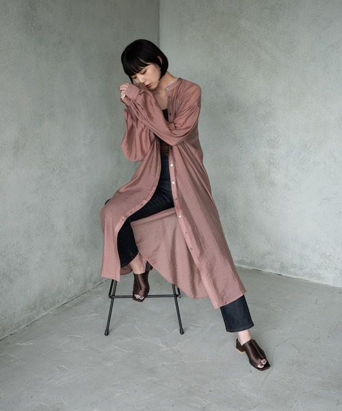 Aunt Marie's（アントマリーズ）の「バルーンスリーブシャツワンピース / AUNT MARIE'S（ワンピース・レディース・ライトグレー/ブラック/モカ・FREE）」の21枚目の写真