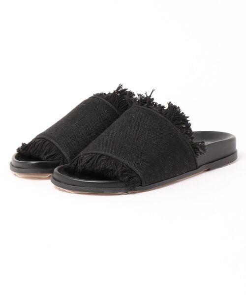 Carmen Salas(カルメンサラス)の「/armen Salas(カルメンサラス)/フリンジサンダル(サンダル・レディース・ブラック/ベージュ・37/38/36)」の2枚目の写真