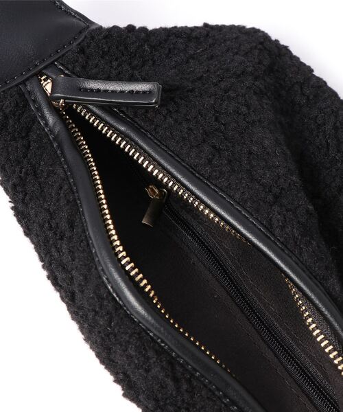 Bab（バブ）の「【WEB限定】ボアコンビボディーバッグ（ボディバッグ/ウエストポーチ・レディース・アイボリー/ブラック・FREE）」の12枚目の写真