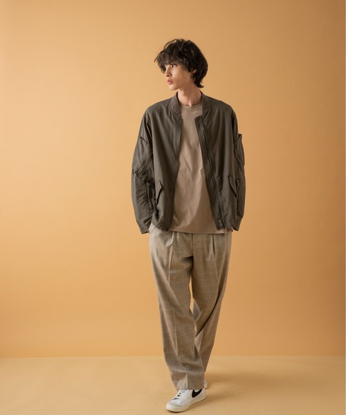 ADAM ET ROPE'（アダムエロペ）の「リヨセルフライト ルーズジャケット（ブルゾン・メンズ・ネイビー/オリーブ・M/L）」の10枚目の写真