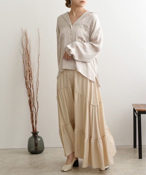 Juenu(ジュエーヌ)の「バックピンタックサテンシャツ(シャツ/ブラウス・レディース・ブラック/グリーン/アイボリー・M)」の21枚目の写真