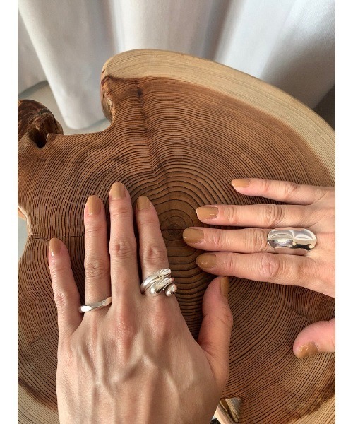 mou（モウ）の「S925 Triple plump ring（リング・レディース・ゴールド/シルバー・FREE）」の4枚目の写真