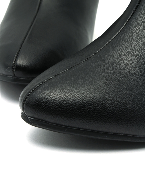 WEGO(ウィゴー)の「WEGO/サイドゴアショートブーツ(ブーツ・レディース・ブラック/ベージュ・MEDIUM/LARGE)」の13枚目の写真