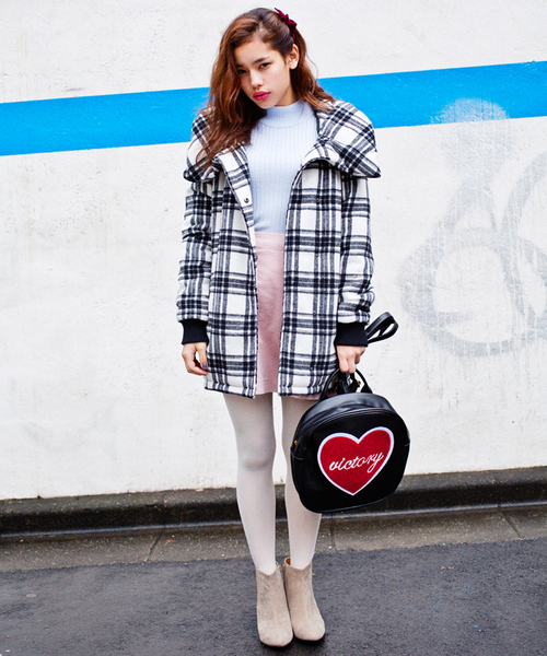 WEGO(ウィゴー)の「WEGO/サイドゴアショートブーツ(ブーツ・レディース・ブラック/ベージュ・MEDIUM/LARGE)」の5枚目の写真