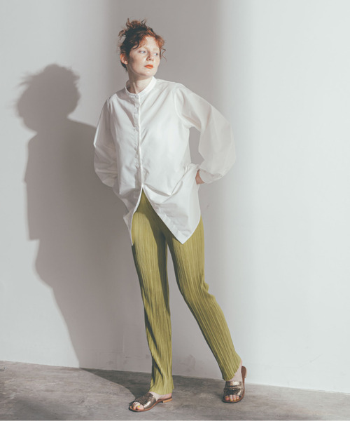 feepur（フェピュール）の「袖ボリュームバンドカラーシャツ（シャツ/ブラウス・レディース・ブラック/ベージュ/オフホワイト/ピンク/グリーン/ブルー・MEDIUM）」の7枚目の写真