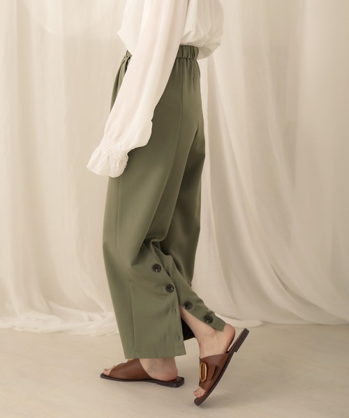 Bab(バブ)の「【WEB限定】バックボタンツイルワイドパンツ(その他パンツ・レディース・ブラック/ブラウン/ライトカーキ・38)」の1枚目の写真