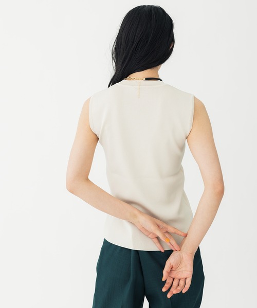 UNITED TOKYO(ユナイテッドトウキョウ)の「パレスノースリーブ サマーニット(ニット/セーター・レディース・ブラウン/グリーン/ブラック/アイボリー/ブルー・FREE)」の17枚目の写真