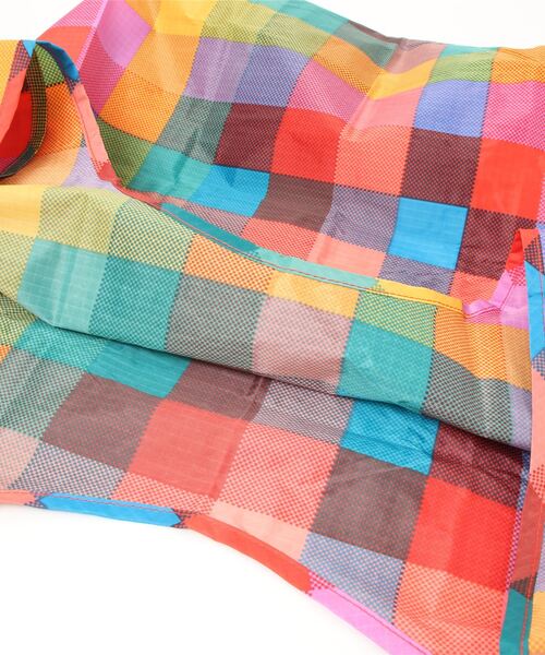 BAGGU（バグー）の「【BAGGU(バグゥ)】マドラス柄スタンダード（エコバッグ/サブバッグ・レディース・ピンク/グリーン・FREE）」の4枚目の写真