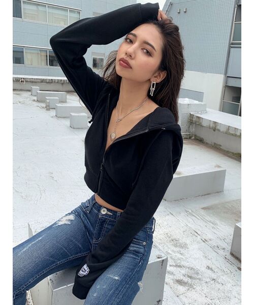 GYDA（ジェイダ）の「【WEB限定】GOGO SHAWTY ショートパーカー（パーカー・レディース・ブラック/グレー/オフホワイト・FREE）」の5枚目の写真