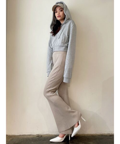 GYDA（ジェイダ）の「【WEB限定】GOGO SHAWTY ショートパーカー（パーカー・レディース・ブラック/グレー/オフホワイト・FREE）」の13枚目の写真