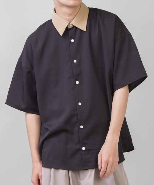 SPINNS(スピンズ)の「【ゆったりシルエット】襟カラー切替シャツ(シャツ/ブラウス・メンズ・ブラック/オフホワイト/ブルー・ONESIZE)」の1枚目の写真