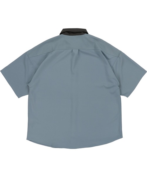 SPINNS(スピンズ)の「【ゆったりシルエット】襟カラー切替シャツ(シャツ/ブラウス・メンズ・ブラック/オフホワイト/ブルー・ONESIZE)」の11枚目の写真