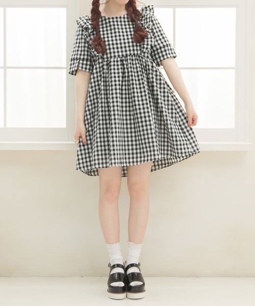 Newlyme（ニューリーミー）の「バックリボンミニワンピース（ワンピース・レディース・ホワイト/ブラック/ブラック×ブラック/ベージュ・FREE）」の8枚目の写真