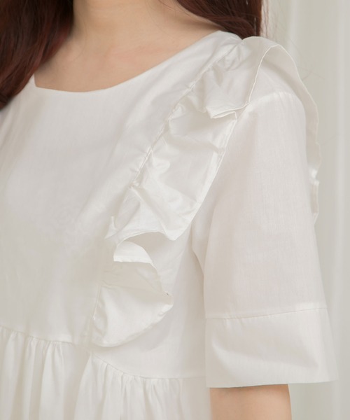 Newlyme（ニューリーミー）の「バックリボンミニワンピース（ワンピース・レディース・ホワイト/ブラック/ブラック×ブラック/ベージュ・FREE）」の14枚目の写真