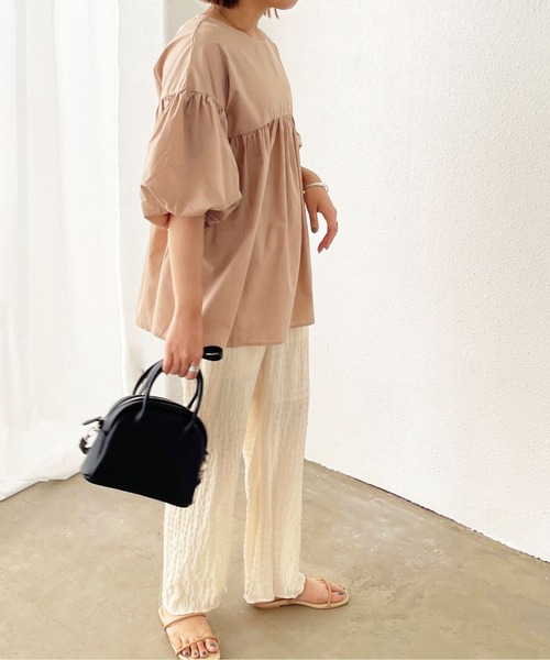 Shelly island（シェリーアイランド）の「ボリューム袖ギャザーチュニックブラウス（シャツ/ブラウス・レディース・ホワイト/ブラック/ベージュ・M）」の5枚目の写真