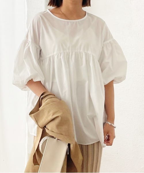 Shelly island（シェリーアイランド）の「ボリューム袖ギャザーチュニックブラウス（シャツ/ブラウス・レディース・ホワイト/ブラック/ベージュ・M）」の4枚目の写真