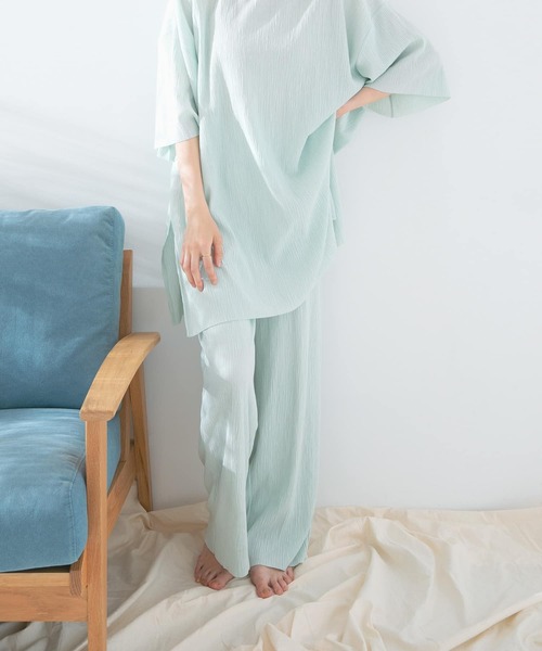 KBF（ケイビーエフ）の「コットンタッチプリーツパンツ（その他パンツ・レディース・ベージュ/チャコールグレー/ミント・ONE）」の21枚目の写真