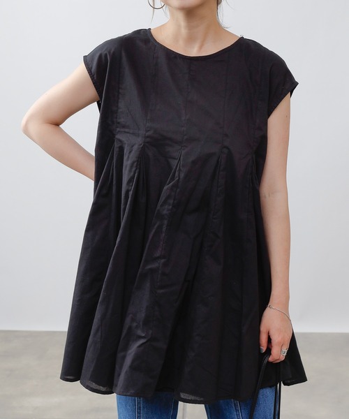 COLONY 2139（コロニートゥーワンスリーナイン）の「【WEB・一部店舗限定】コットン切替Aラインノースリーブチュニック（シャツ/ブラウス・レディース・オフホワイト/ブラック・FREE）」の2枚目の写真