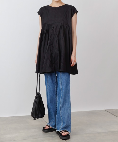 COLONY 2139（コロニートゥーワンスリーナイン）の「【WEB・一部店舗限定】コットン切替Aラインノースリーブチュニック（シャツ/ブラウス・レディース・オフホワイト/ブラック・FREE）」の8枚目の写真