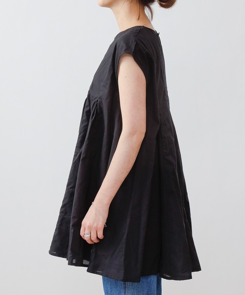 COLONY 2139（コロニートゥーワンスリーナイン）の「【WEB・一部店舗限定】コットン切替Aラインノースリーブチュニック（シャツ/ブラウス・レディース・オフホワイト/ブラック・FREE）」の12枚目の写真