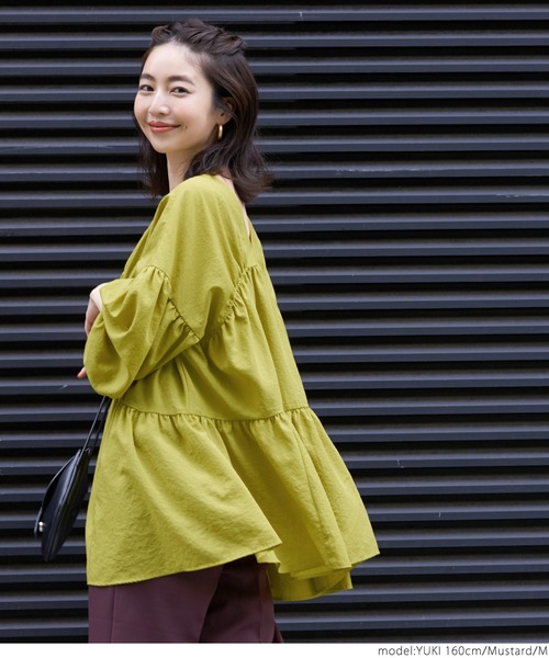 coca(coca)(コカ)の「Vネックティアードギャザーブラウス(シャツ/ブラウス・レディース・チャコールグレー/マスタード・M/L)」の15枚目の写真