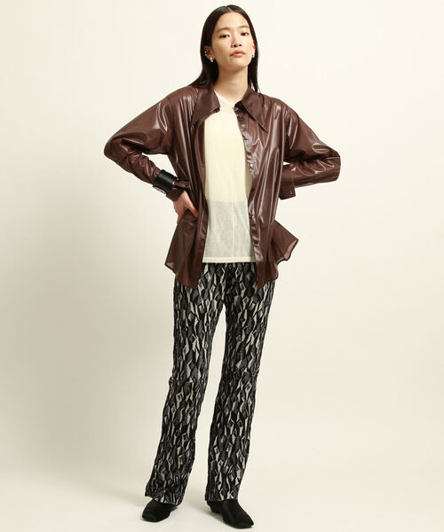 Ray BEAMS(レイビームス)の「Ray BEAMS / チンツ ロングカラー シャツ(シャツ/ブラウス・レディース・ブラック/ダークブラウン・ONE SIZE)」の9枚目の写真