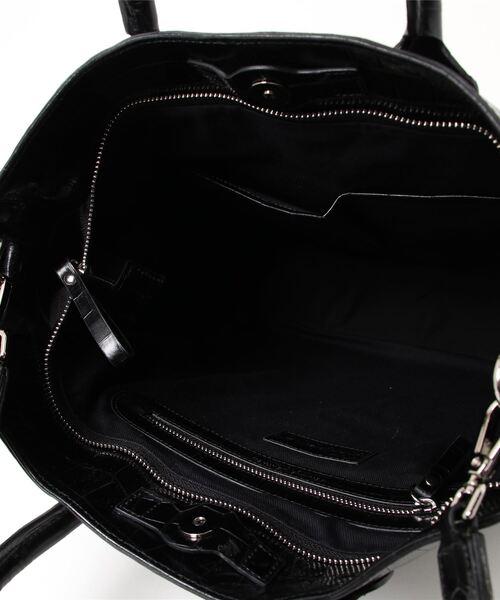 IO PELLE(イオペレ)の「イオペレ/io pelle MADE IN ITALY レザー型押しトートバッグ(トートバッグ・メンズ・ブラック・FREE)」の5枚目の写真