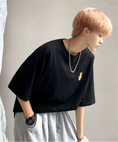 neos（ネオス）の「【neos -addictive design-】ビッグシルエット ワンポイント 刺繍 ハーフスリーブ Tシャツ（Tシャツ/カットソー・メンズ・イエロー/ブルー/ホワイト/ブラック・MEDIUM/LARGE/X-LARGE）」の18枚目の写真