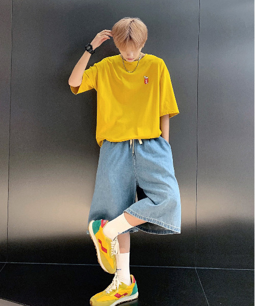 neos（ネオス）の「【neos -addictive design-】ビッグシルエット ワンポイント 刺繍 ハーフスリーブ Tシャツ（Tシャツ/カットソー・メンズ・イエロー/ブルー/ホワイト/ブラック・MEDIUM/LARGE/X-LARGE）」の22枚目の写真