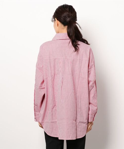 SPINNS（スピンズ）の「【ゆるシルエット】コットン 長袖シャツ（シャツ/ブラウス・レディース・ホワイト/ブルー系その他/ブルー系その他3/レッド系その他/ブラック系その他/ブルー系その他2/オレンジ系その他/グリーン系その他/ブラック系その他2/ブラウン系その他・ONESIZE）」の12枚目の写真