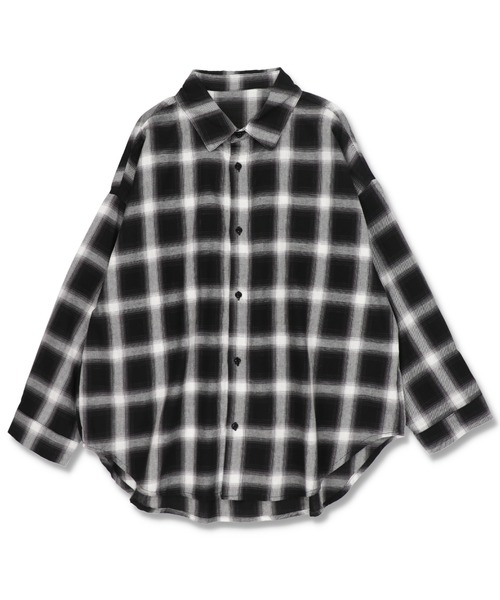 SPINNS（スピンズ）の「【ゆるシルエット】コットン 長袖シャツ（シャツ/ブラウス・レディース・ホワイト/ブルー系その他/ブルー系その他3/レッド系その他/ブラック系その他/ブルー系その他2/オレンジ系その他/グリーン系その他/ブラック系その他2/ブラウン系その他・ONESIZE）」の16枚目の写真