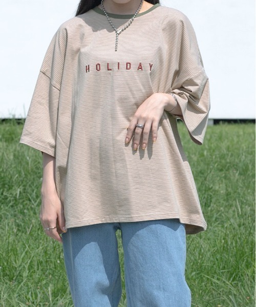 PairPair(ペアペア)の「HOLIDAYボーダーT(ユニセックス)(Tシャツ/カットソー・レディース・ベージュ/オフホワイト/サックスブルー・FREE)」の2枚目の写真
