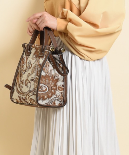 INTERPLANET（インタープラネット）の「ゴブラントート（トートバッグ・レディース・アイボリー/キャメル・フリー）」の7枚目の写真