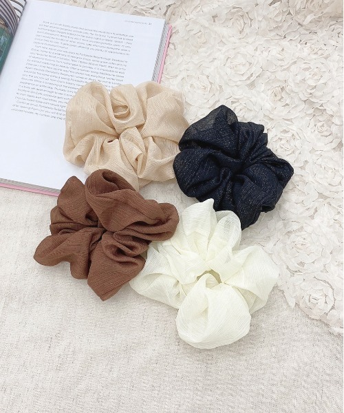 apres jour（アプレジュール）の「【apres jour×ARIAZ】シンプルボリュームシュシュ（シュシュ・レディース・ブラック/ベージュ/アイボリー/モカ・FREE）」の6枚目の写真