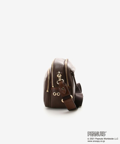 Samantha Thavasa（サマンサタバサ）の「スヌーピーコレクション スタッズスクエアショルダーバッグ（ショルダーバッグ・レディース・ダークブラウン/オフホワイト・FREE）」の8枚目の写真