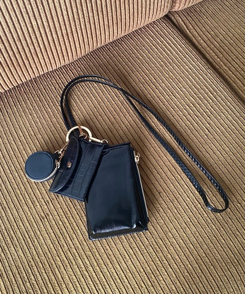 CAPRICIEUX LE'MAGE（カプリシューレマージュ）の「多機能スマホショルダーバッグ（ショルダーバッグ・レディース・ブラック/ブラウン/モカ/グレイッシュベージュ・ONE SIZE）」の2枚目の写真