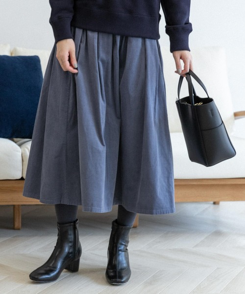 FORK&SPOON（フォークアンドスプーン）の「【一部WEB限定カラー】FORK&SPOON　コーデュロイスカート（スカート・レディース・ベージュ/ネイビー/ブルー/グレー・2/1）」の11枚目の写真