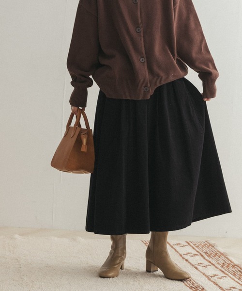 FORK&SPOON（フォークアンドスプーン）の「【一部WEB限定カラー】FORK&SPOON　コーデュロイスカート（スカート・レディース・ベージュ/ネイビー/ブルー/グレー・2/1）」の18枚目の写真