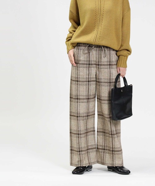 HONEYSUCKLE ROSE（ハニーサックルローズ）の「【HONEYSUCKLE ROSE】楽伸び起毛ワイドパンツ（その他パンツ・レディース・ブラック/ベージュ/グレー/ダークグレー/チャコールグレー×ブラック/ライトベージュ・S/M/L）」の6枚目の写真