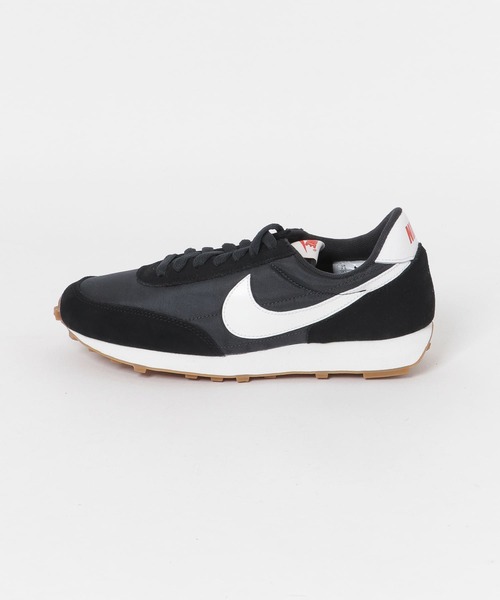 NIKE（ナイキ）の「NIKE　ナイキ デイブレイク（スニーカー・レディース・オフホワイト/ブラック・23.5/24/24.5）」の7枚目の写真