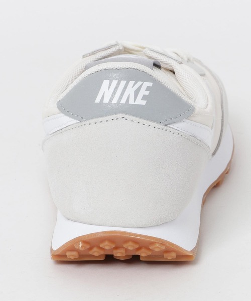 NIKE（ナイキ）の「NIKE　ナイキ デイブレイク（スニーカー・レディース・オフホワイト/ブラック・23.5/24/24.5）」の10枚目の写真