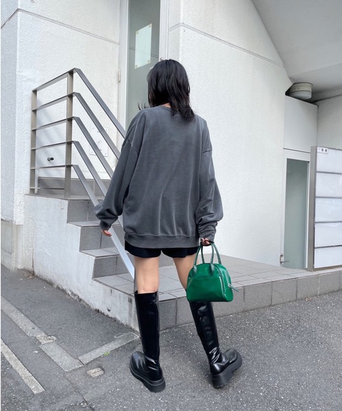 WHO'S WHO gallery（フーズフーギャラリー）の「【KOOKY'N/クーキー】IVYカレッジ刺繍スウェットクルー（スウェット・レディース・アッシュグレー/ブラック/ネイビー/グリーン・FREE）」の6枚目の写真