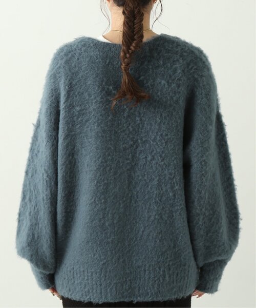 RAY CASSIN（レイカズン）の「ふわふわ深Vゆるカーディガン（ニット/セーター・レディース・ブラック/キナリ/モカ/ブルー・FREE）」の19枚目の写真