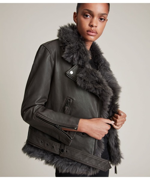 ALLSAINTS(オールセインツ)の「LUNA 4-IN-1 SHEARLING BIKER JACKET | LUNA 4-IN-1 シアリング バイカー ジャケット(ライダースジャケット・レディース・グレー系・4/6/10/2/8)」の3枚目の写真