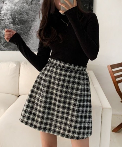 CEMONEMO(セモネモ)の「無地 タートルネック プルオーバー(Tシャツ/カットソー・レディース・ブラック/ベージュ/ホワイト/グリーン・FREE)」の8枚目の写真